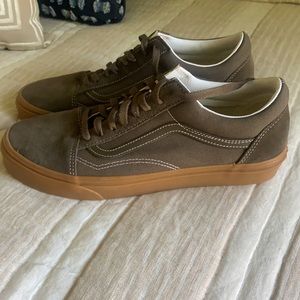 Men’s Old Skool new suede vans